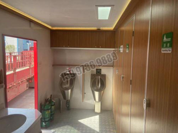 重汽汕德卡10坑位移動(dòng)廁所車圖片4