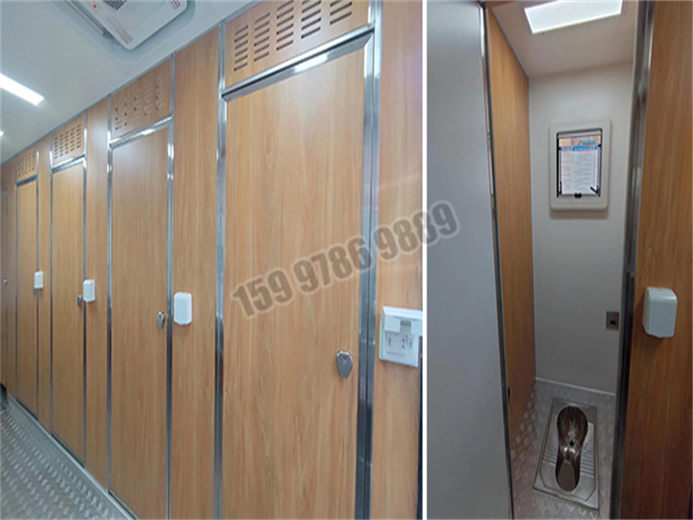 重汽汕德卡10坑位移動(dòng)廁所車圖片5